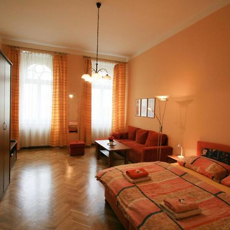 קרלובי וארי Apartment No. 19 Jaltska 3 מראה חיצוני תמונה