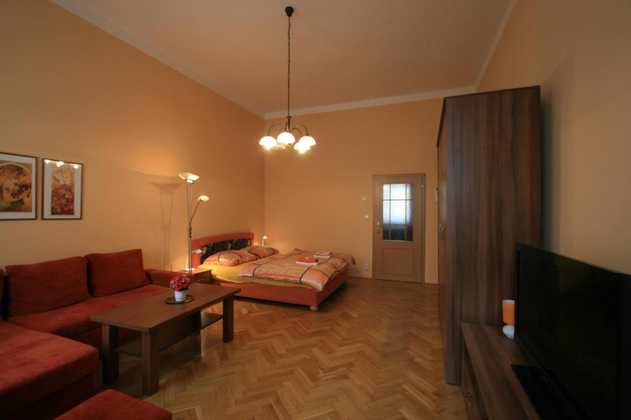 קרלובי וארי Apartment No. 19 Jaltska 3 מראה חיצוני תמונה