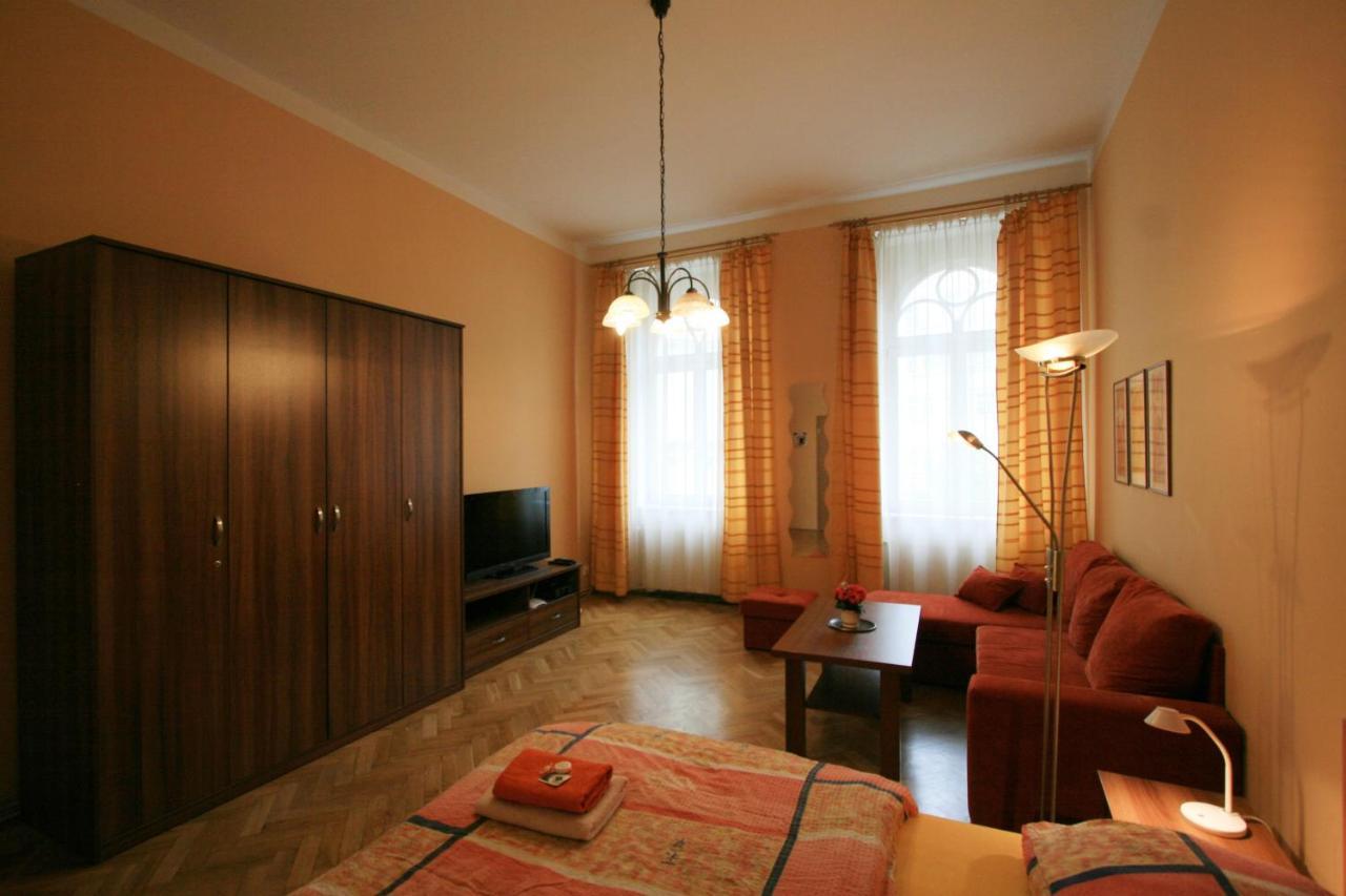 קרלובי וארי Apartment No. 19 Jaltska 3 מראה חיצוני תמונה